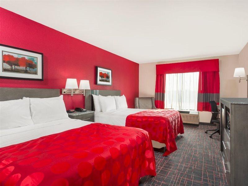 Clarion Pointe - Greensboro Coliseum Area Экстерьер фото