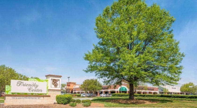 Clarion Pointe - Greensboro Coliseum Area Экстерьер фото